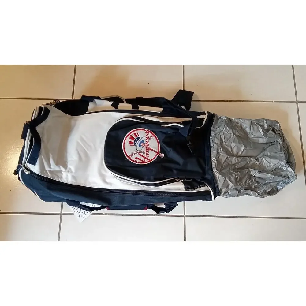 NEW RARE VTG 2006 New York Yankees MLB Embroidered Duffle Bag 8